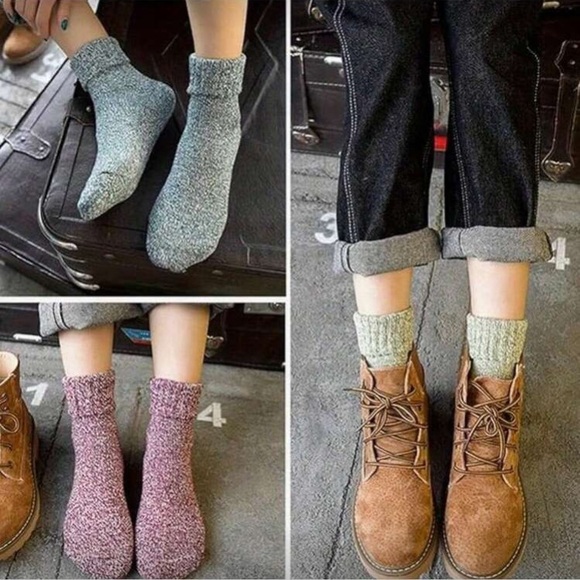 Set of 5 Pair Women’s Crew Socks Cozy Winter Socks Warm Soft Multicolor Boots - Picture 3 of 4